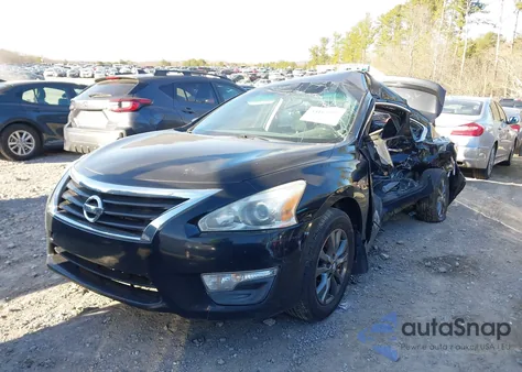 2015 Nissan Altima 2.5 S z USA, uszkodzony, nr VIN 1N4AL3AP1FC588142